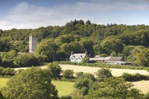 Town Barton is a beautiful holiday home on Dartmoor, Devon. 4 bedroom, dog-friendly holiday cottage Nestled in Manaton, a pretty village in Dartmoor.